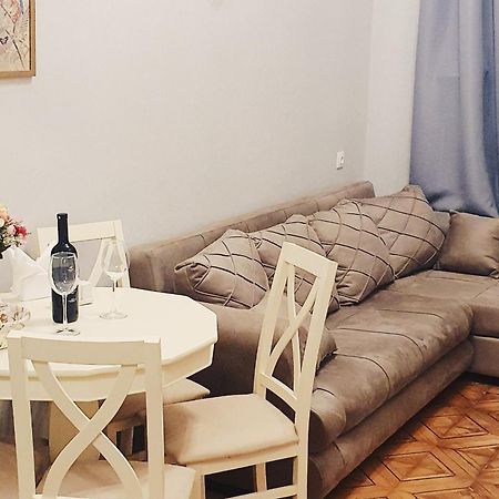 Sofiko Apartment In A Legendary Building 트빌리시 외부 사진
